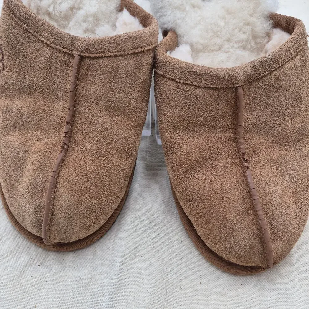 UGG Men's Classic Slip-On Suede Slippers Men's size 10